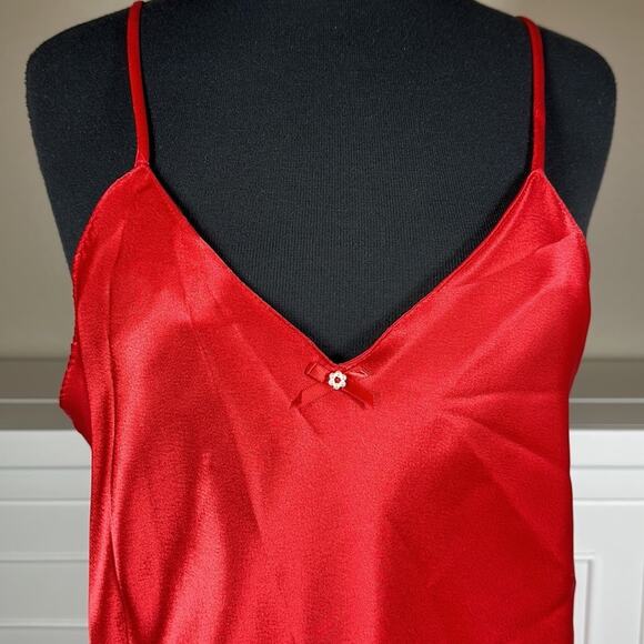Intimate Affair California Vintage Red Satin Chemise Nightgown Bow w Pearls Sz M - Picture 4 of 15